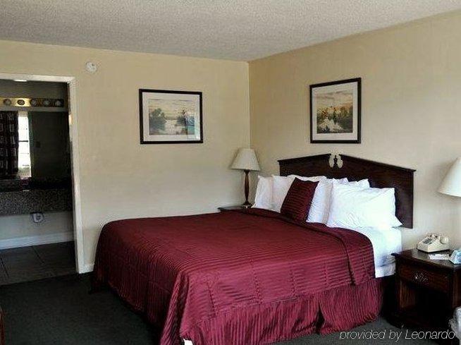 The Winnfield Lodge Экстерьер фото