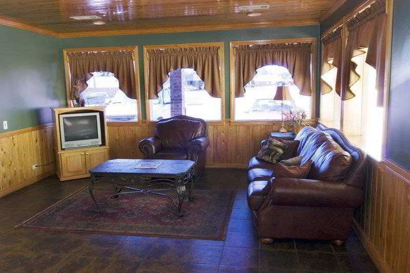 The Winnfield Lodge Экстерьер фото